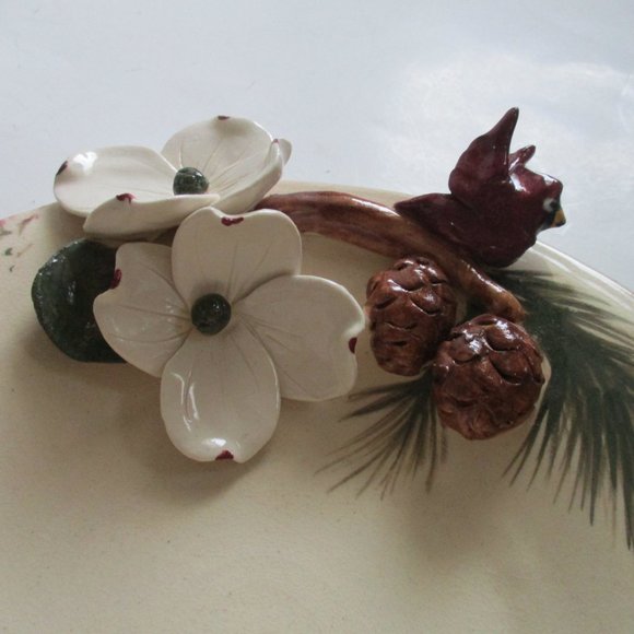 *Handcrafted Cardinal and Pinecones Decorated Cream Colored Plate - Picture 2 of 7